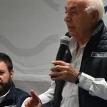 Alcalde César Medina firma convenio con ISSEA.