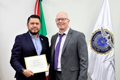 Manuel Alonso García, Fiscal Estatal y el agregado jurídico adjunto del Buró Federal de Investigaciones (FBI) en México, Ryan Demmon.