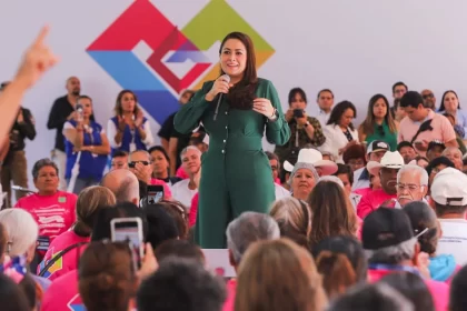 “Nuestros migrantes no están solos, vamos a seguir apoyándolos a ellos y a sus familias”.