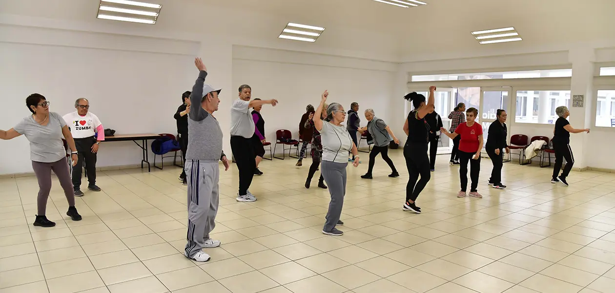 Ofrece el Centro Gerontológico del DIF Estatal 65 talleres gratuitos a 1,358 adultos mayores.