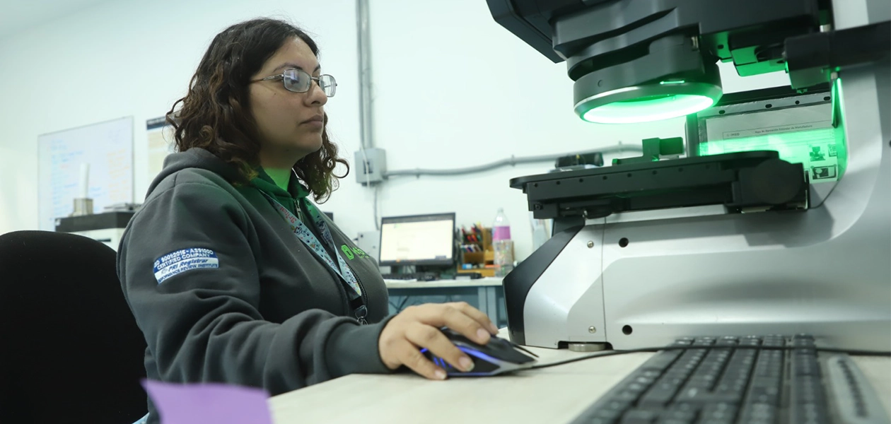 Este crecimiento mensual del 2.7% respecto a marzo estuvo impulsado principalmente por el dinamismo en el sector de la construcción.