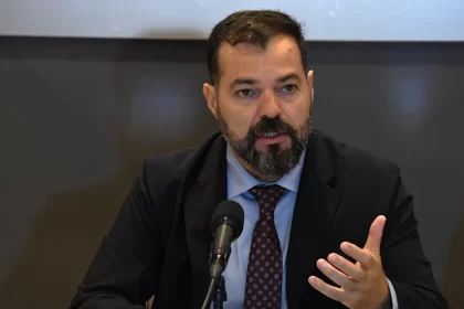 El secretario dijo que se cuenta con un equipo multidisciplinario que se encuentra trabajando para asegurar que el aterrizaje de esta ampliación con la concentración de producción en Aguascalientes sea lo más rápido y efectivo, para el próximo año en el mismo lugar donde se encuentra la planta de Nissan.