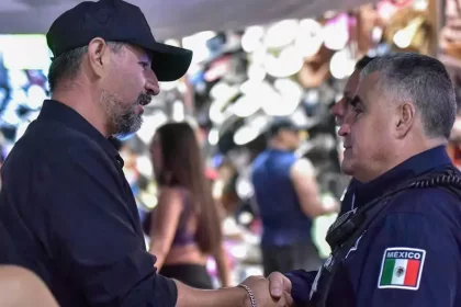 Promueve la Secretaría de Seguridad jornadas informativas a ciudadanos en coordinación con policías municipales.