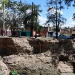 Se estaría reparando el colector que transita por la zona