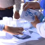 La pobreza extrema bajó de 26 mil 100 a 8 mil 700 personas, lo que representa una reducción histórica de más del 66 por ciento.