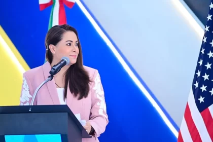 En los últimos cinco años, Tenneco ha invertido 65 millones de dólares en sus tres plantas de Aguascalientes, que en su conjunto generan alrededor de mil 300 empleos. La planta donde se inauguró una nueva línea de producción es ejemplo y orgullo a nivel mundial.