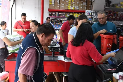 Recomendó adelantar las compras para frenar las alzas desmesuradas de los últimos días, previos al regreso a clases.