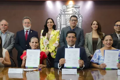 A través de este acuerdo los estudiantes podrán realizar su servicio social y prácticas profesionales en el Ayuntamiento capital
