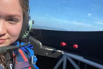 Desde pequeña, Daniela soñó con ir al espacio y hoy ese sueño comienza a tomar forma. Actualmente, forma parte de SERA Mission, un programa internacional que ofrece a jóvenes la oportunidad de prepararse para viajar al espacio.  