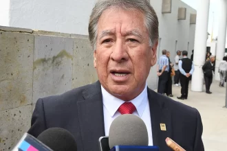 Por lo anterior el abogado señaló que como se dice que los primeros cuatro renunciaron a su derecho a presidir el Supremo Tribunal y optaron por quien ocupó el quinto lugar, “eso significa que no tienen un compromiso con la impartición de justicia y por lo tanto deben renunciar”.