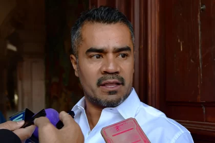 Proponen alternativas para respetar los derechos laborales