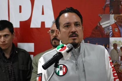 En la publicación se indica que, en el artículo 37 fracción XIV de la Ley de Bienes para el Estado de Aguascalientes y el artículo 12 fracción X del Reglamento Interior de la Secretaría de Administración del Estado de Aguascalientes