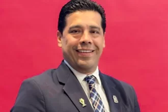 Supervisó obras en Avenida Aguascalientes y en el Arroyo de los Arellano, además de entregar un apoyo auditivo en la comunidad de Calvillito.