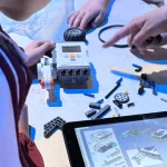 Luis Enrique Gutiérrez Reynoso, director general del Instituto de Educación de Aguascalientes (IEA), reconoció el esfuerzo de las y los estudiantes, y destacó que este tipo de logros son posibles gracias al impulso de la gobernadora Tere Jiménez.