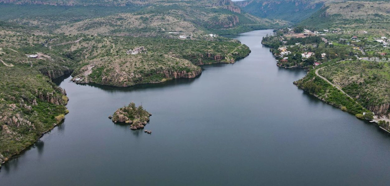Todas las presas están al 100%, pero no hay riesgo de que se revienten, pues hay constante monitoreo de la CNA y la Sedrae