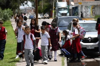 “Solamente se registraron dos escuelas vandalizadas”, dijo Enrique Gutiérrez, ya que el esquema de vecinos vigilantes ha funcionado para reducir de manera significativa en preservar y cuidar los planteles educativos.