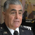 El secretario de Seguridad Pública destacó la conformación de 2 mil 600 Comités Ciudadanos de Paz y Entorno Seguro 4x4, la construcción de nuevas aulas en la Universidad de la Policía y Ciencias de la Seguridad, así como la operación de cinco puertas de seguridad (Asientos, Calvillo, Cosío, El Llano y salida a México), equipadas con tecnología de punta e inteligencia artificial para lectura de placas y reconocimiento facial.