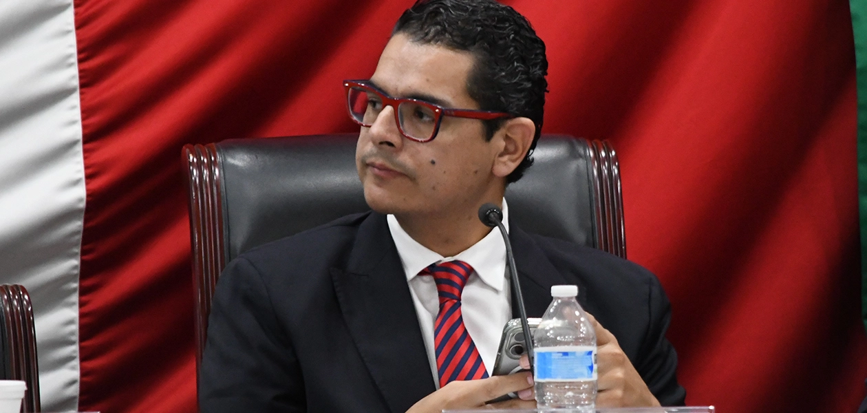 “Si hubiera esa situación y si se acredita que existe una situación de esa naturaleza, por supuesto que esa sería la sanción”.