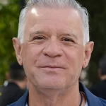 Anunció que ya se tiene un 60% de avance en las negociaciones con artistas internacionales