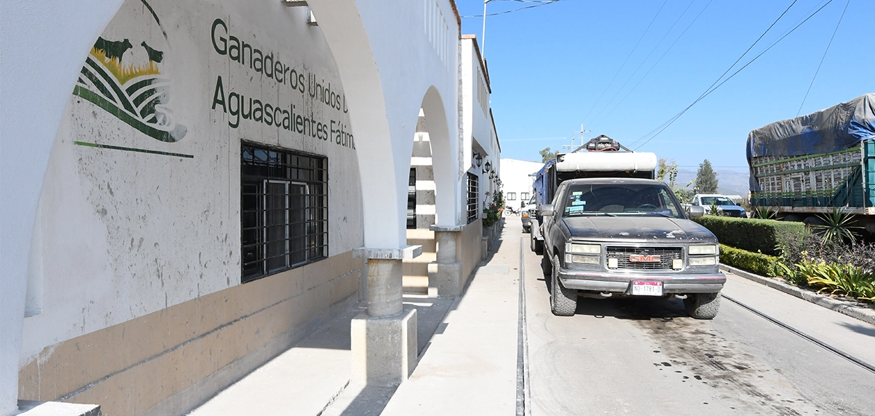 Carlos Gutiérrez dijo que en Aguascalientes ya está terminando de cosechar las milpas y realizando los ensilajes, “hay que recordar que en la entidad contamos con nuestra pequeña cuenca lechera”.