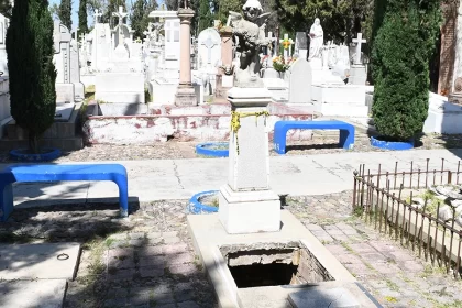 Manifestó que en caso de que los dueños no sean localizados se iniciará el procedimiento de la extensión de dominio, para que pasen a ser propiedad del municipio y poder ofrecerlas.