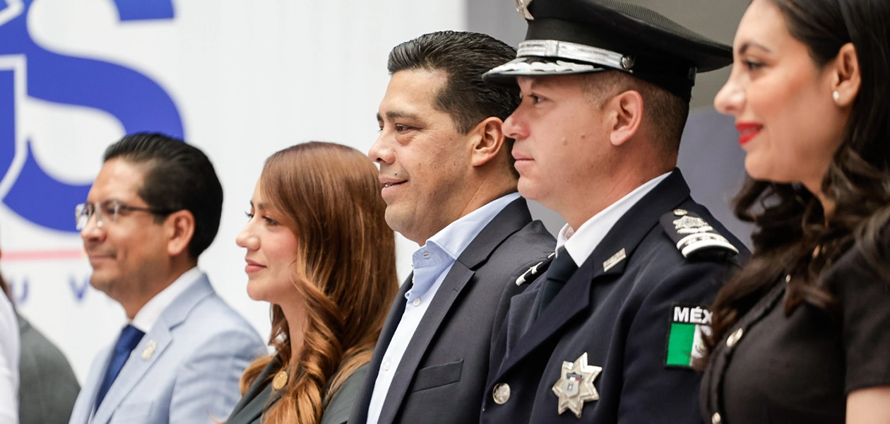 La regidora Karla Espinoza Esparza refrendó el compromiso que desde el Cabildo se tiene para continuar impulsando acciones que fortalezcan la profesionalización y el bienestar de los cuerpos de seguridad
