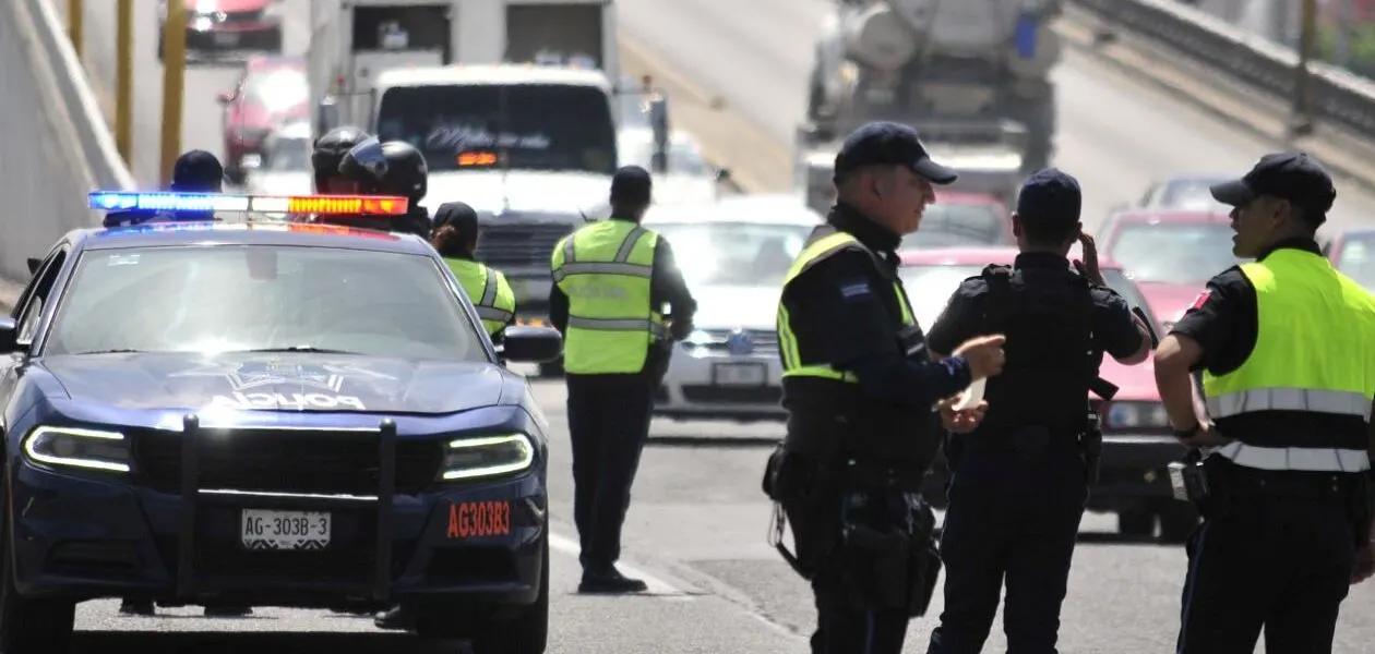 Con motivo del Desfile de Calaveras, la Secretaría de Seguridad Pública Municipal de Aguascalientes (SSPM) desplegará un operativo vial el viernes 31 de octubre, que incluirá cierres en diferentes puntos de la ciudad.