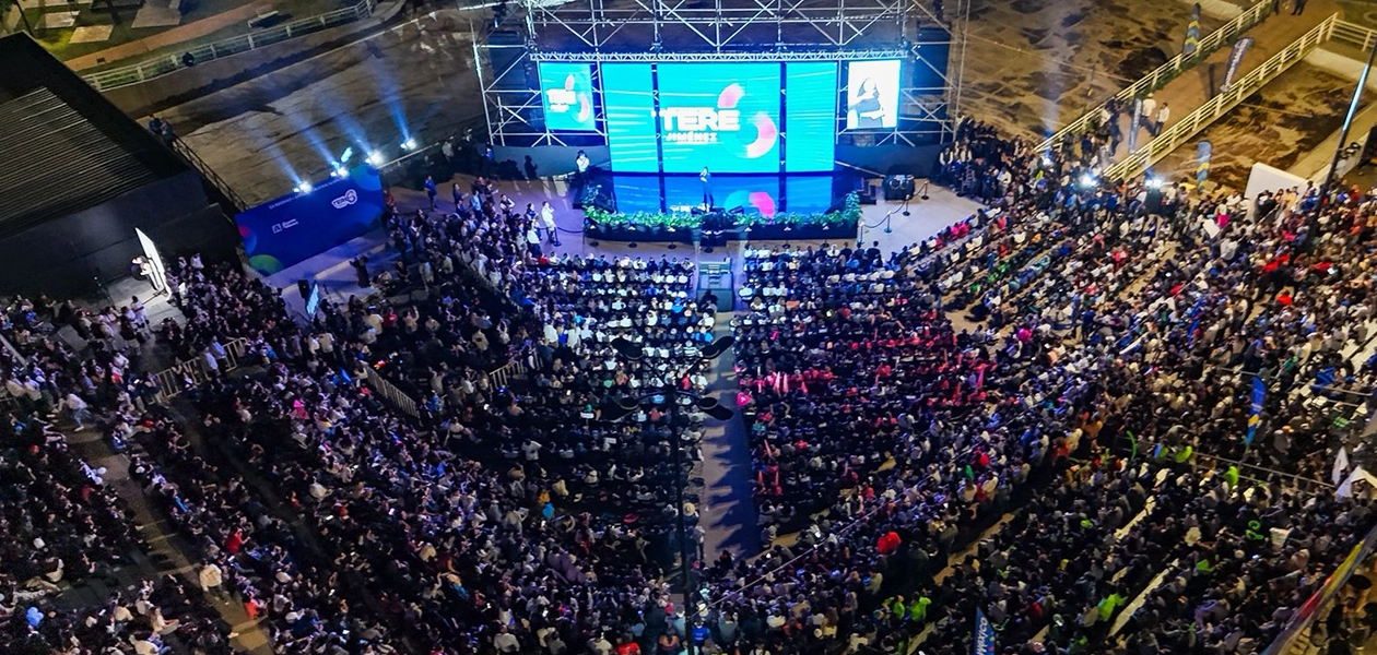 En un diálogo con los jóvenes, reafirmó el compromiso de construir un Estado con más oportunidades, seguridad y progreso para las nuevas generaciones