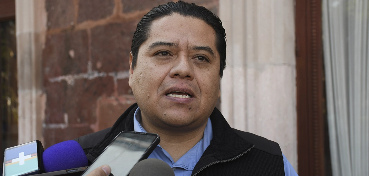 Carlos Jimenez Ronquillo secretario general del sindicato del ISSSTE