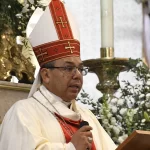 Llama Obispo a orar por bloqueo de transportistas