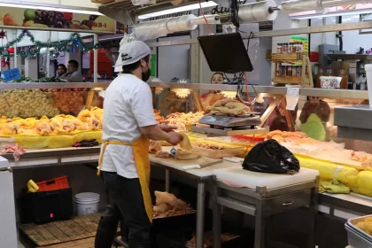 Y señaló que hasta el momento en Aguascalientes no se han detectado casos de gripe aviar, a pesar de que en Europa exista una crisis por esta enfermedad, por lo que aquí es seguir el consumo del huevo y el pollo.