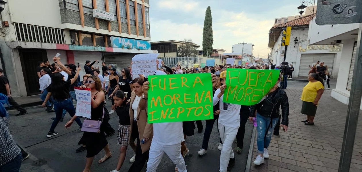 carlosmanzofueramorena