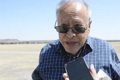 Se le tiene que inyectar agua al subsuelo e ir por la de las presas