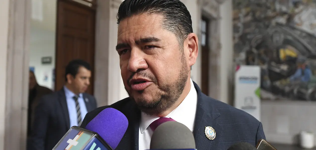 Presentó de manera detallada los seis ejes estratégicos que conforman el Plan Blindaje Aguascalientes, así como las acciones específicas y políticas públicas que se desarrollan en cada uno de ellos.