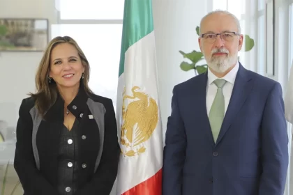 Cede Pinzón mando a Juan Carlos Arredondo