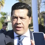 Descarta Leo reducir su sueldo