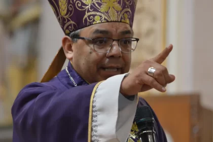 En México se busca construir un futuro prescindiendo de Dios, señala Obispo.