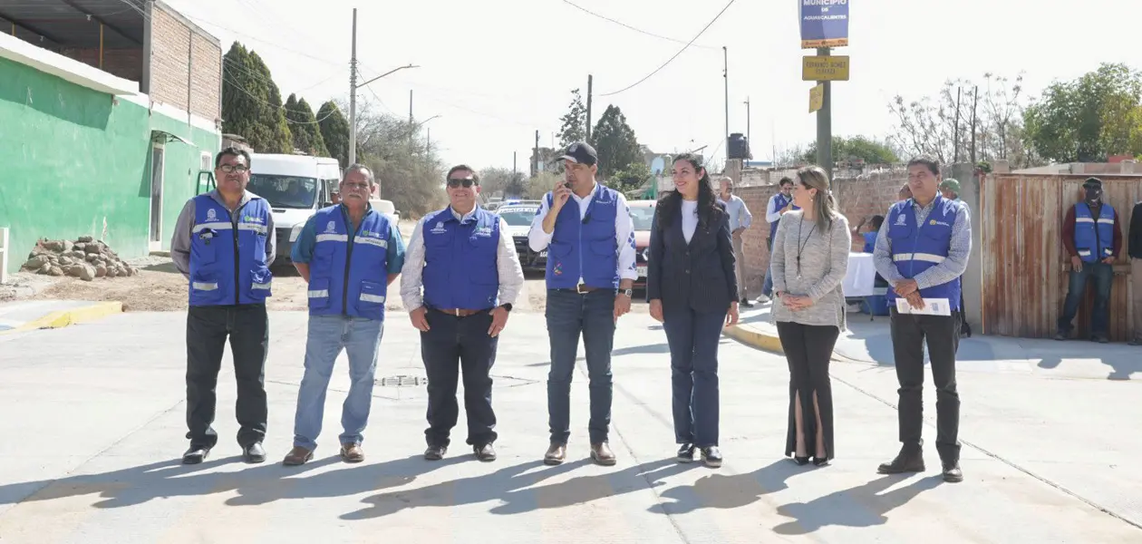 Entrega Leo obras en Jaltomate