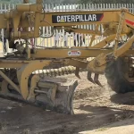 Municipio fortalece la conectividad en comunidades con trabajos de rastreo y renivelación de caminos