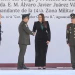 Preside Tere toma protesta del nuevo comandante de la 14va Zona Militar