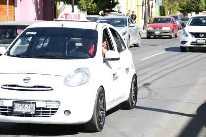 Reforma en Ley de Movilidad frenará abusos, indican operadores de taxis