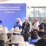 Tere inaugura corrales para el tratamiento del gusano barrenador en San Pancho