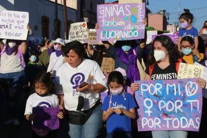 8M causa cierre de cortinas en los comercios del Centro
