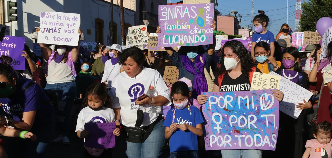 8M causa cierre de cortinas en los comercios del Centro
