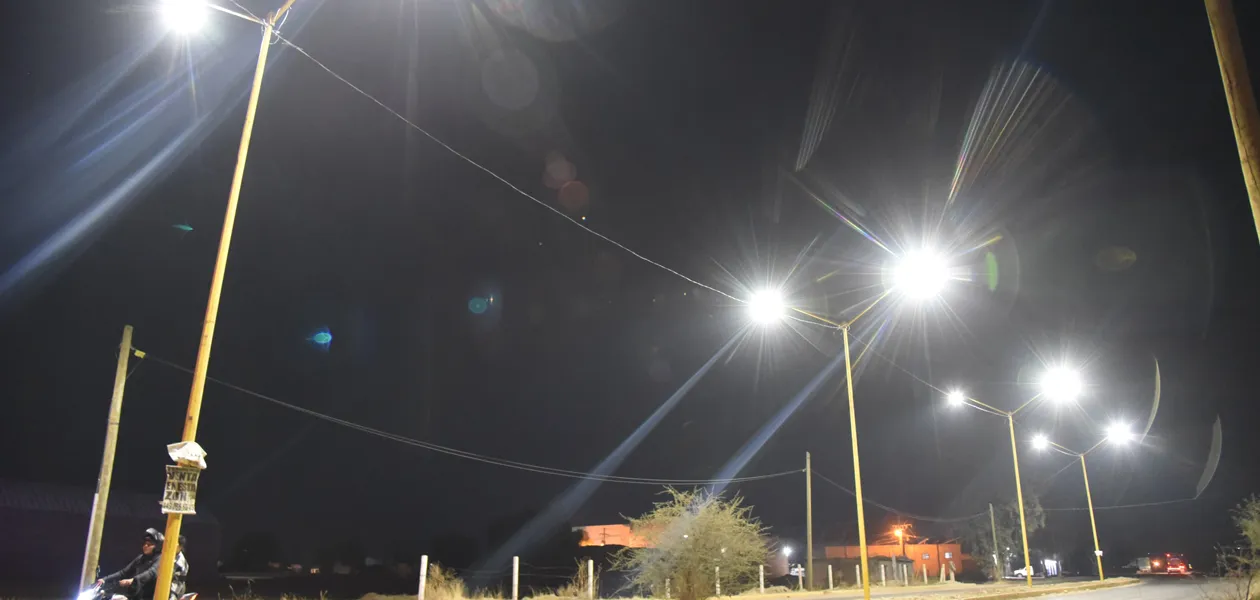 Avanza la renovación de alumbrado público en JM