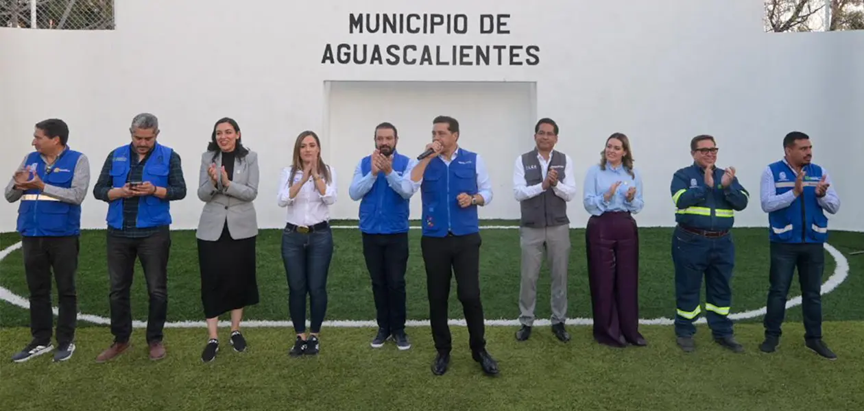 Continúa el alcalde con embellecimiento y rehabilitación de parques