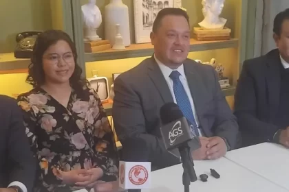 Cuidado al pedir préstamos donde no pidan aval; puede ser lavado de dinero