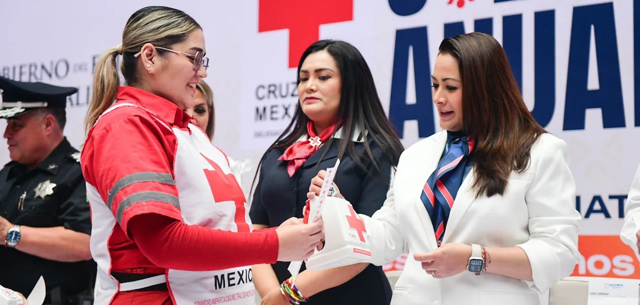 Encabeza Tere el inicio de la Colecta Anual de la Cruz Roja
