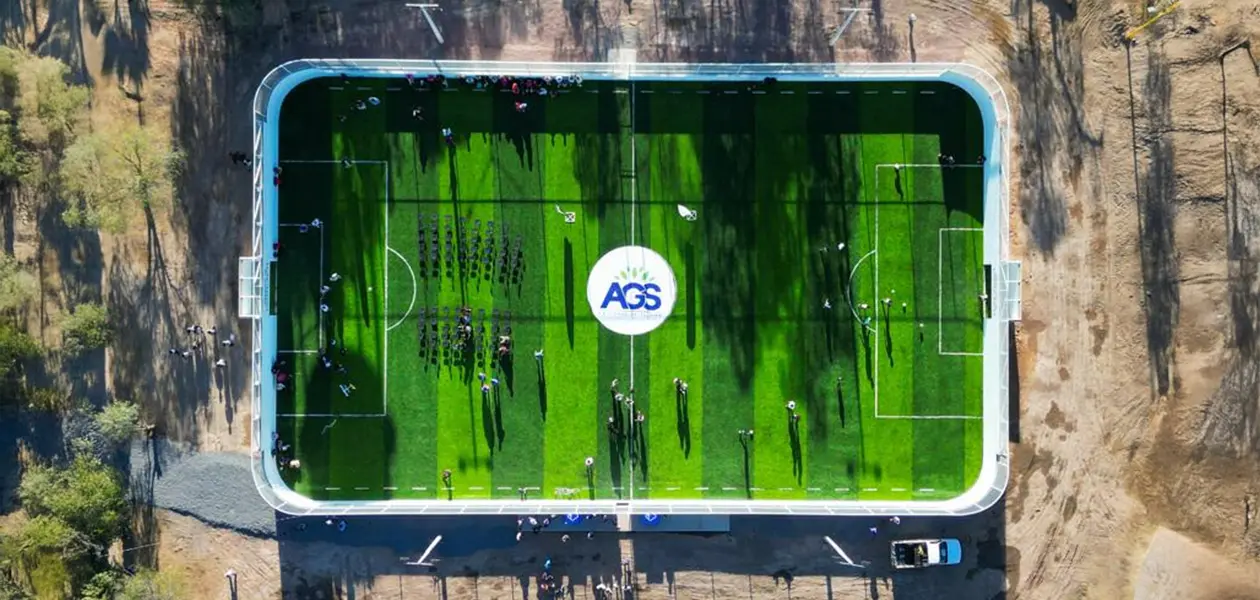 Entrega Montanez nueva cancha de pasto sintetico ahora en Canada Honda 2