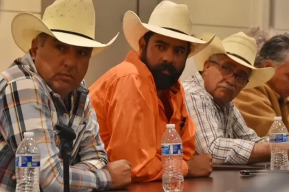 Mesa de diálogo permanente entre gobierno y productores agropecuarios de la Entidad